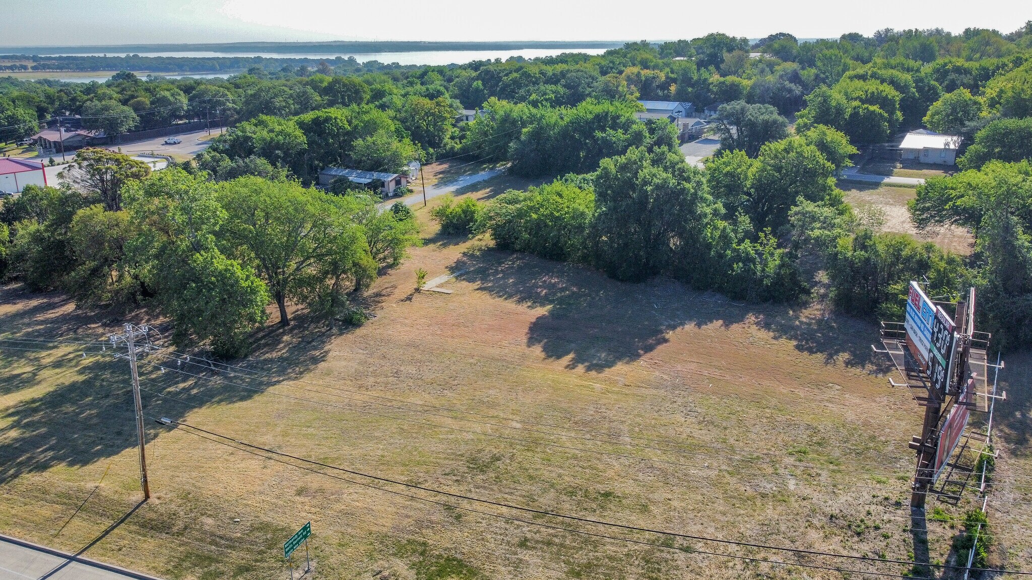 1621 Southeast Parkway, Azle, TX for sale Primary Photo- Image 1 of 1