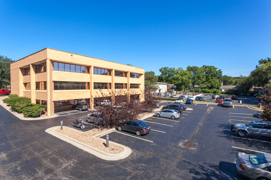 7227 Metcalf Ave, Overland Park, KS 66204 - The Katz Building | LoopNet