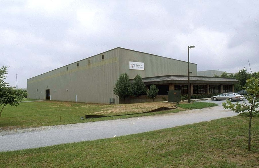 3200 N Berkeley Lake Rd NW, Duluth, GA for lease - Building Photo - Image 2 of 9