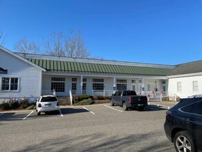 828 Federal Rd, Brookfield, CT for lease Building Photo- Image 2 of 4