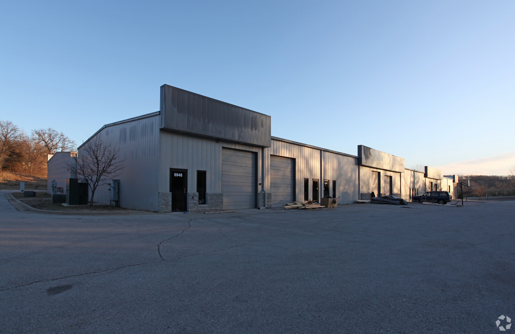 6936-6948 Martindale Rd, Shawnee, KS for sale Building Photo- Image 1 of 1