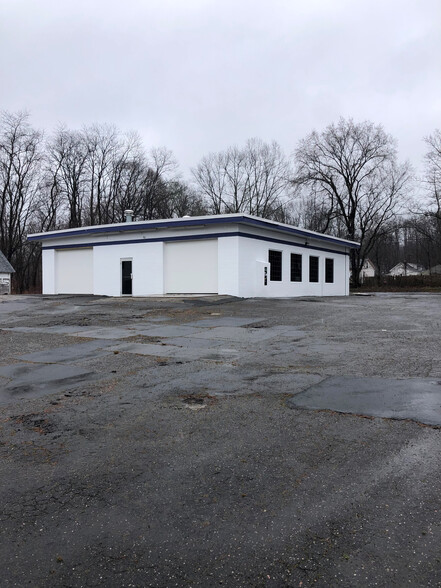 21 Windsor Ave, Vernon Rockville, CT for lease - Building Photo - Image 1 of 5