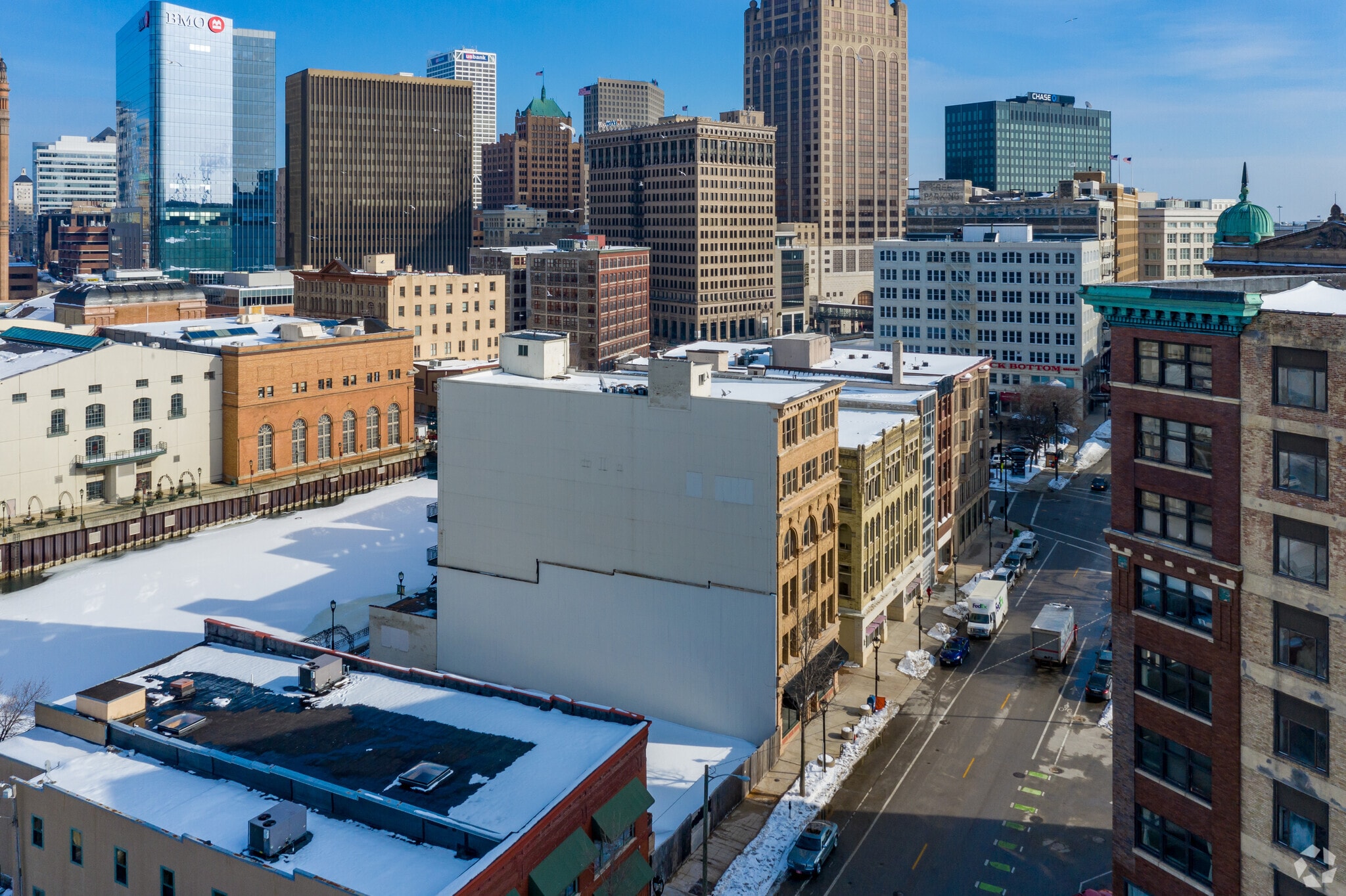 826 N Plankinton Ave, Milwaukee, WI 53203 Bartels Building