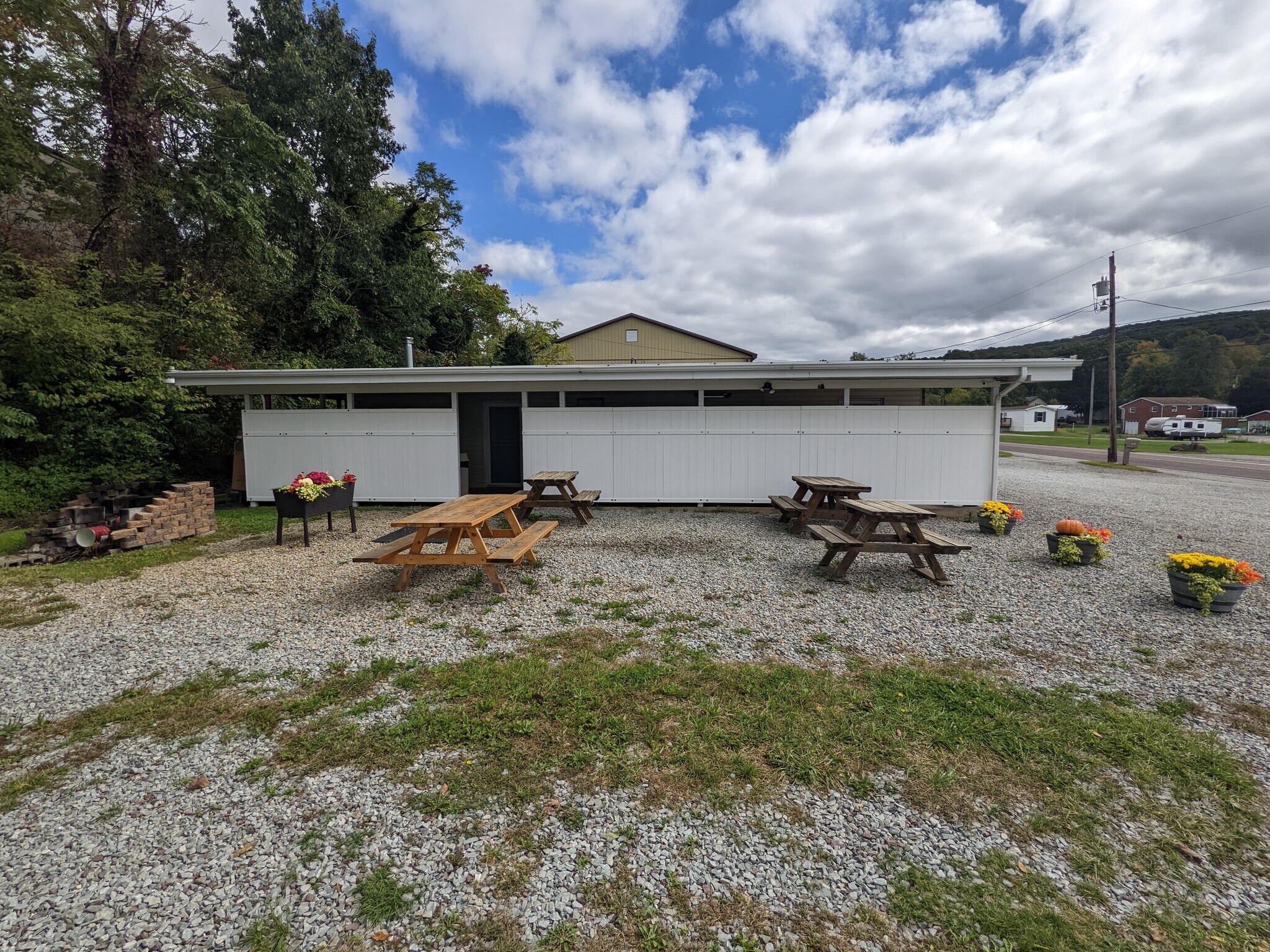 1276 W 4th Ave, Derry, PA 15627 Barkley's Derry King