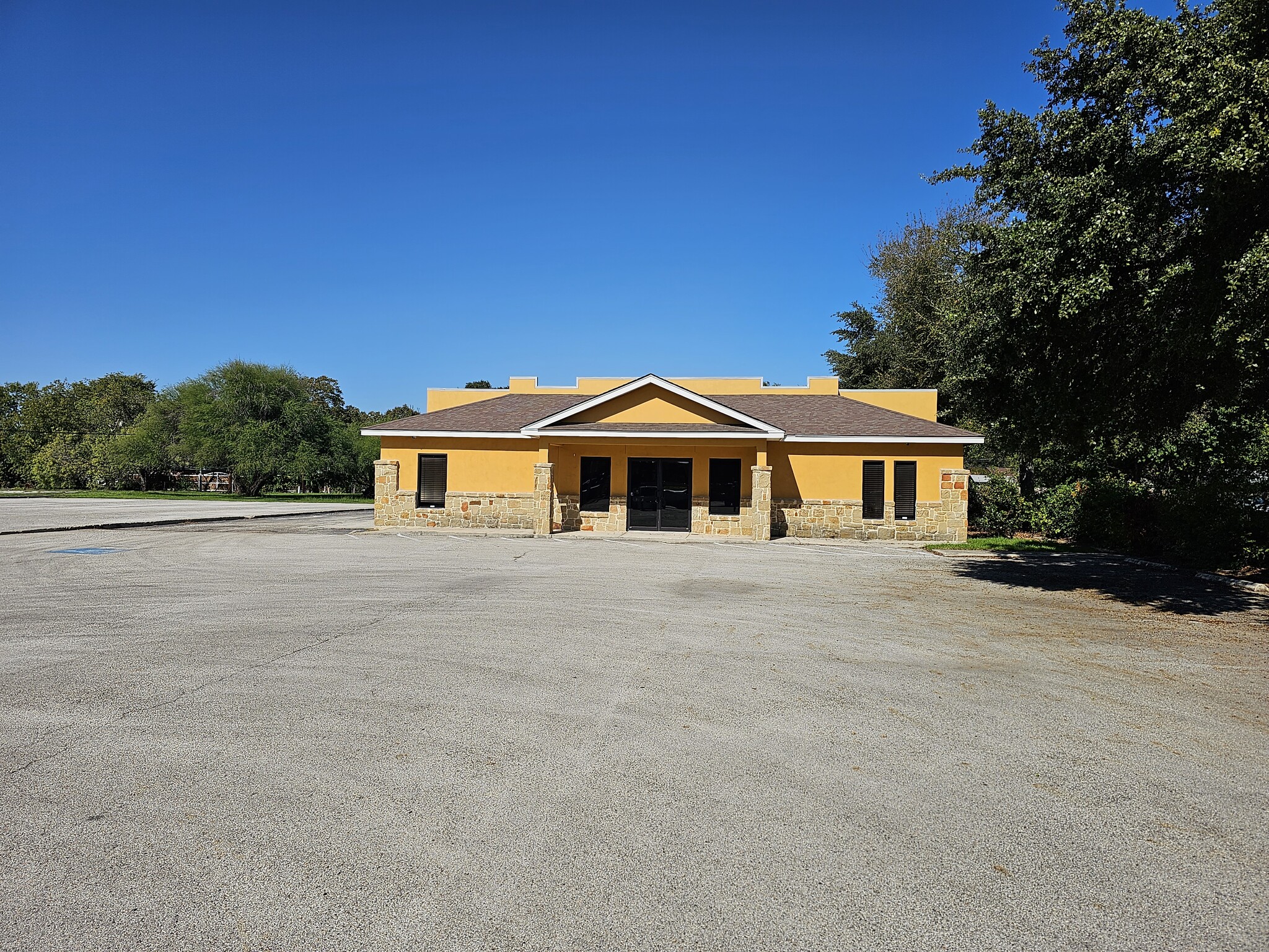 4203 E Southcross Blvd, San Antonio, TX for sale Building Photo- Image 1 of 1