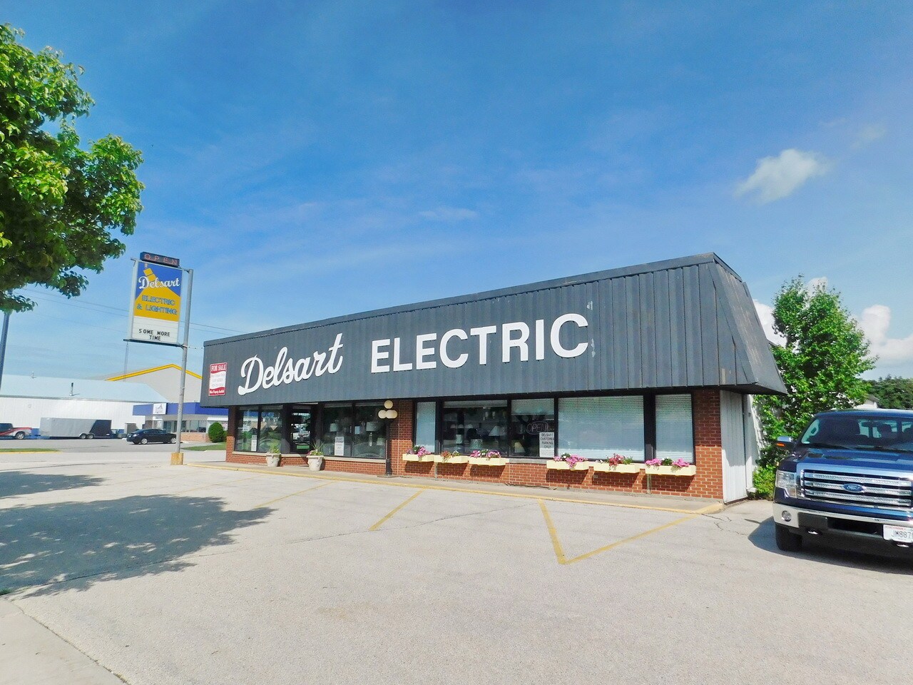 2065 S Oneida St, Green Bay, WI for sale Other- Image 1 of 1