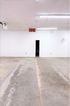 10821-10859 Oxnard St, North Hollywood, CA for lease Interior Photo- Image 2 of 4