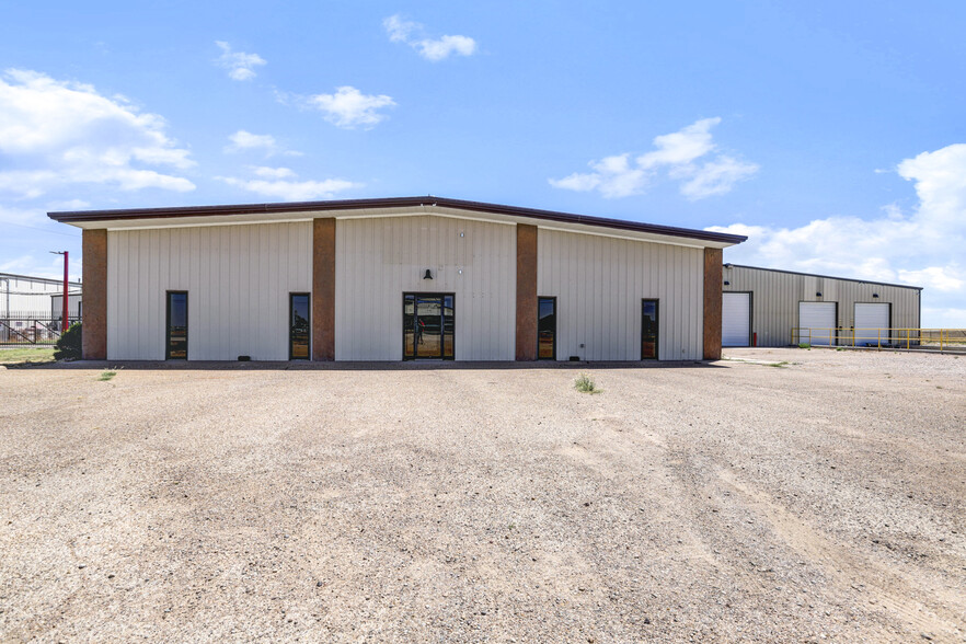 3908 N Frankford Ave, Lubbock, TX for lease - Building Photo - Image 2 of 14