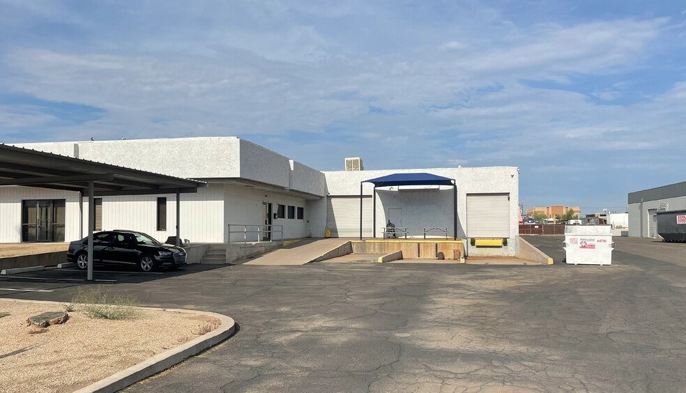2430 S 20th St, Phoenix, AZ for lease - Primary Photo - Image 1 of 6