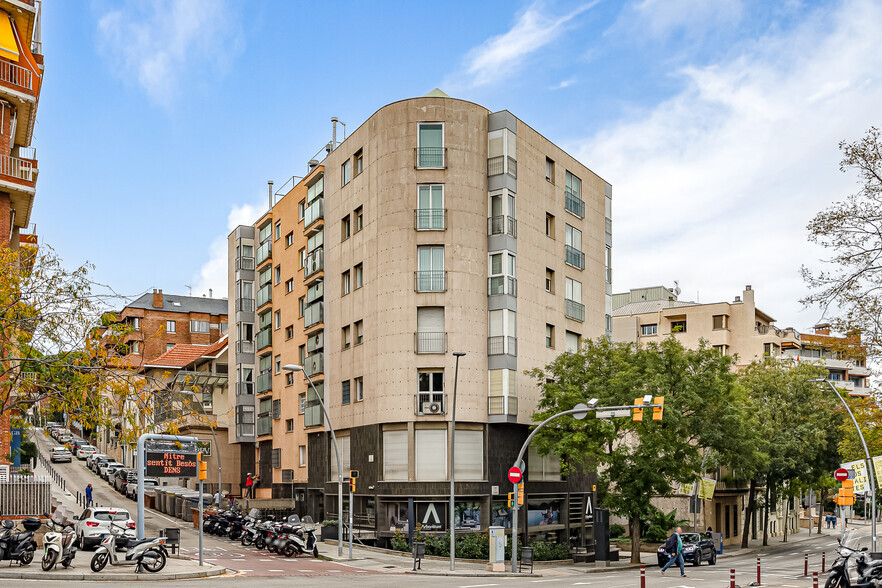 Carrer de Ganduxer, 88, Barcelona, Barcelona for lease - Primary Photo - Image 1 of 2