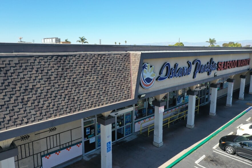 4833-4917 S Rose Ave, Oxnard, CA for sale - Building Photo - Image 2 of 35