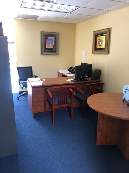 1370 Hamilton St, Somerset, NJ for sale - Interior Photo - Image 1 of 1