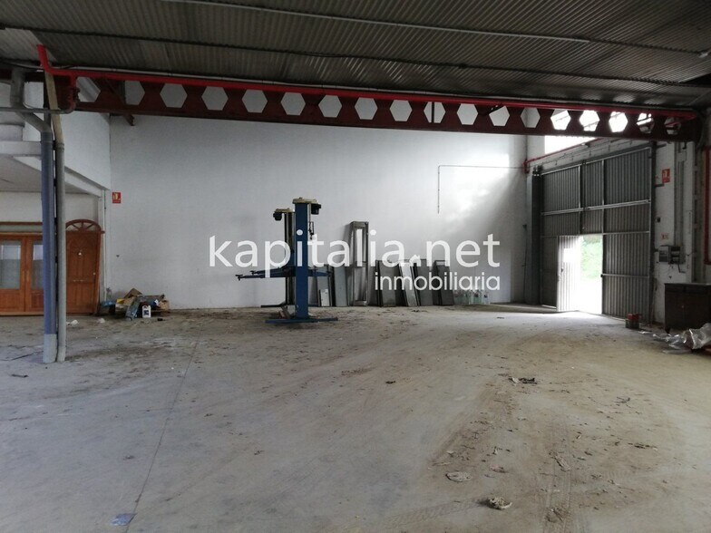 Industrial in Ontinyent, Valencia for sale - Building Photo - Image 2 of 8