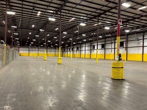 195 Industrial Blvd, Madison, MS for lease Building Photo- Image 2 of 4