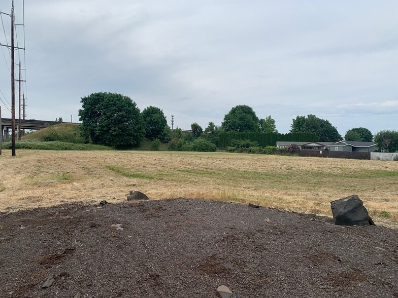 28th St., Springfield, OR for sale - Building Photo - Image 2 of 3