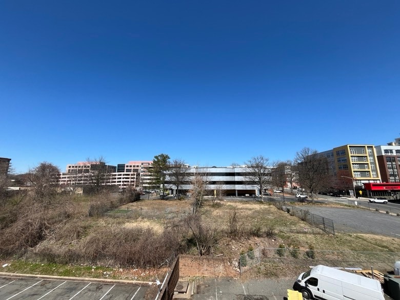 2726 Merrilee Dr, Fairfax, VA for lease - Other - Image 2 of 3