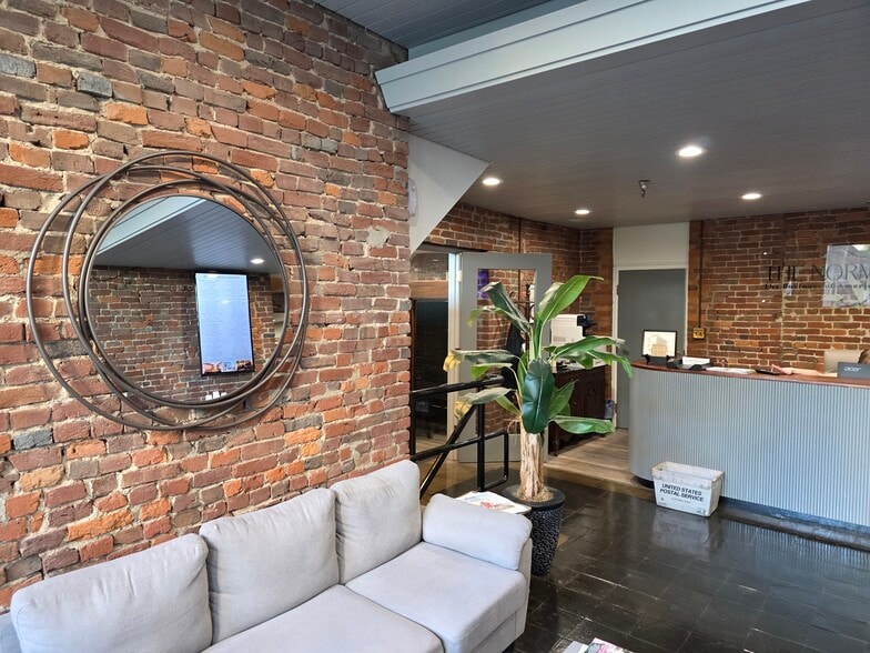 101 N 7th St, Louisville, KY for lease - Building Photo - Image 2 of 8