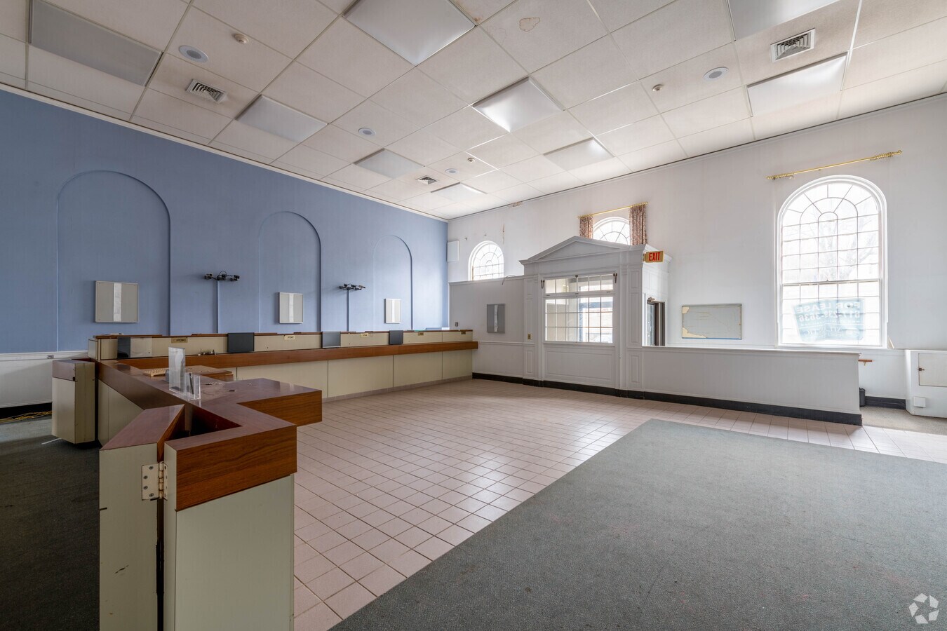 27 Main St, Wilton, NH 03086