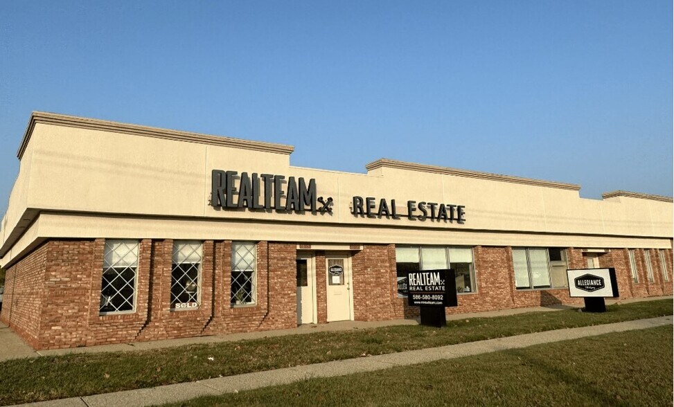 28651-28657 Hoover Rd, Warren, MI for sale - Building Photo - Image 1 of 1
