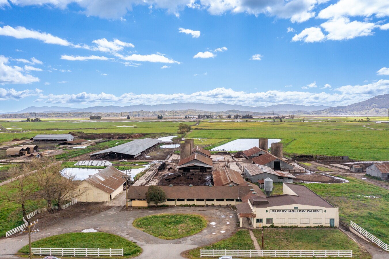 7689 Lakeville Hwy, Petaluma, CA 94954