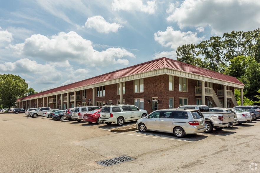338-354 New Byhalia Rd, Collierville, TN for lease - Primary Photo - Image 1 of 26