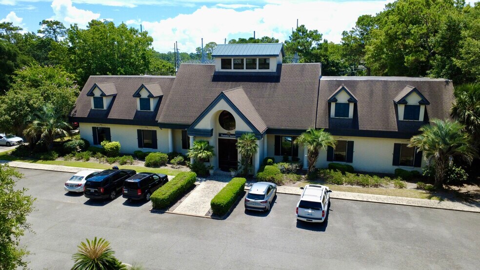 10 Target Rd, Hilton Head Island, SC for sale - Building Photo - Image 1 of 1