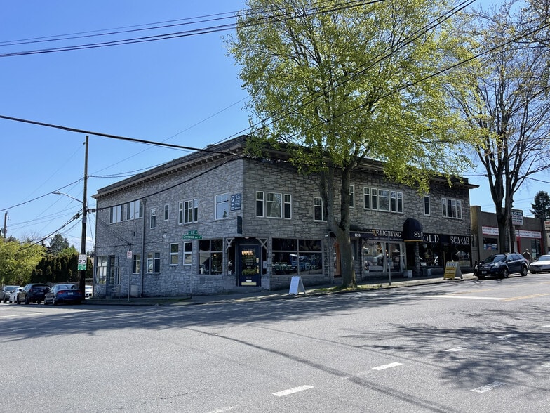 8212-8218 Greenwood Ave N, Seattle, WA for sale - Building Photo - Image 2 of 16