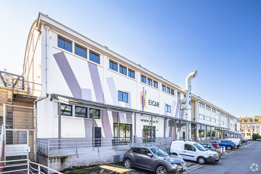 8 Avenue Des Arrimeurs, Saint-Denis for lease - Building Photo - Image 2 of 3