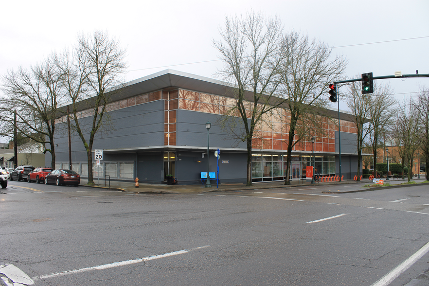 2650 NE Martin Luther King Blvd, Portland, OR for lease - Building Photo - Image 2 of 10