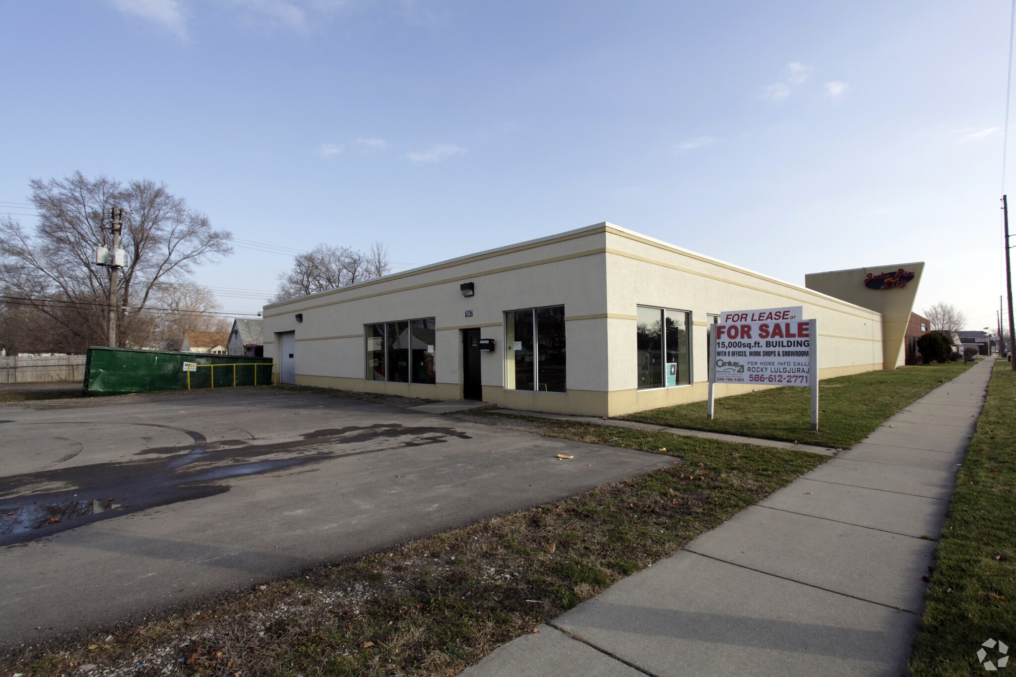 7047 E Eight Mile Rd, Warren, MI for sale Primary Photo- Image 1 of 1