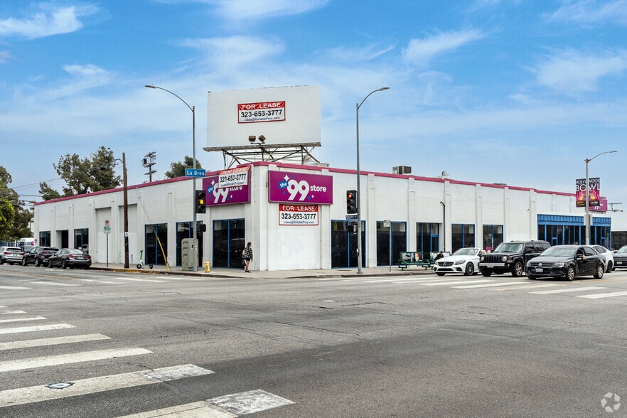 852 N La Brea Ave, Los Angeles, CA for lease - Building Photo - Image 2 of 7