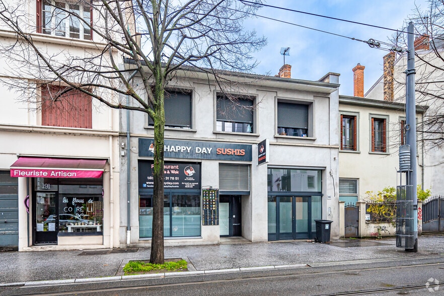 Avenue Berthelot, Lyon for lease - Building Photo - Image 2 of 2