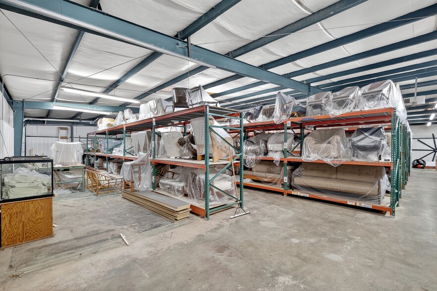 501 Ennis St, High Point, NC for lease - Building Photo - Image 3 of 10