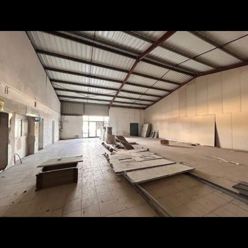 Industrial in Limoges for lease Interior Photo- Image 1 of 5