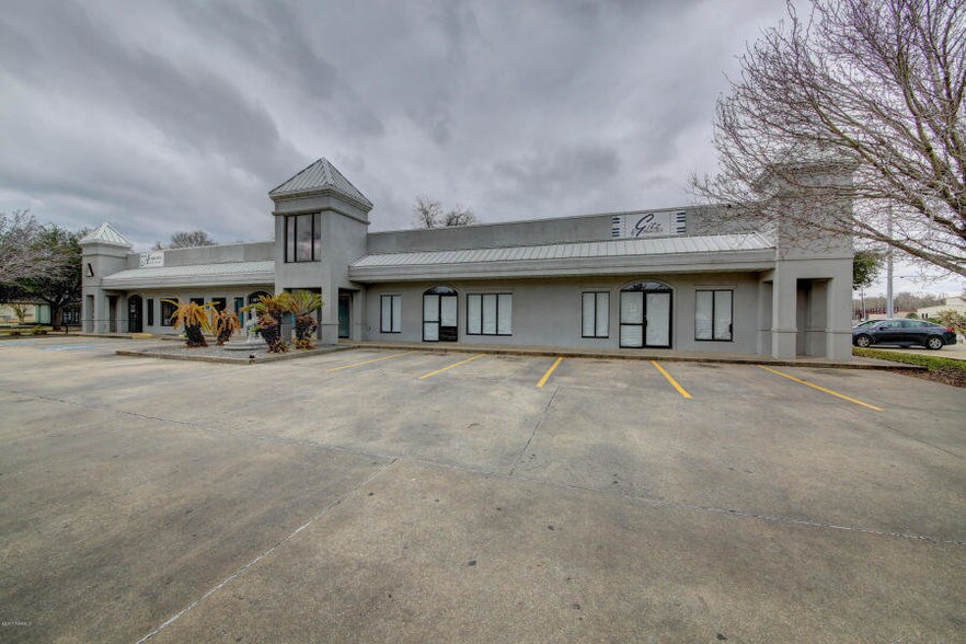 100 William O Stutes St, Lafayette, LA for sale - Building Photo - Image 1 of 1