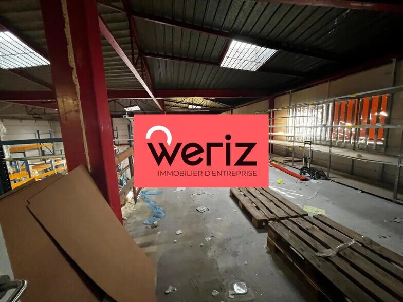 Flex in Marseille for lease - Interior Photo - Image 2 of 8