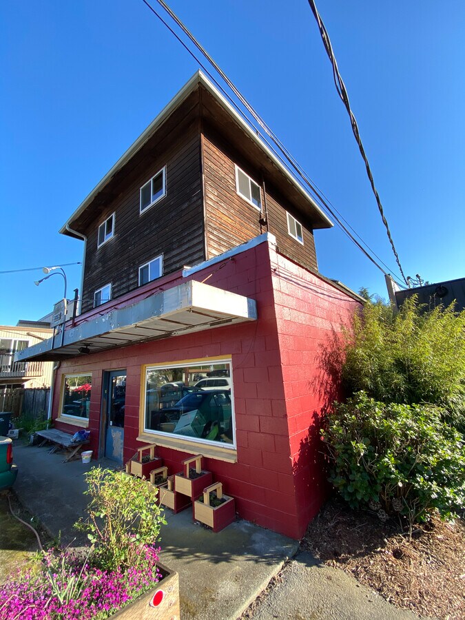 2863 W Maplewood Ave, Bellingham, WA 98225