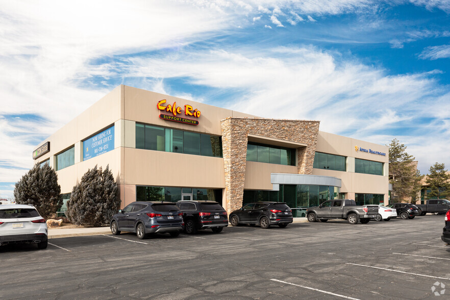 215 N Admiral Byrd Rd, Salt Lake City, UT for lease - Building Photo - Image 2 of 4