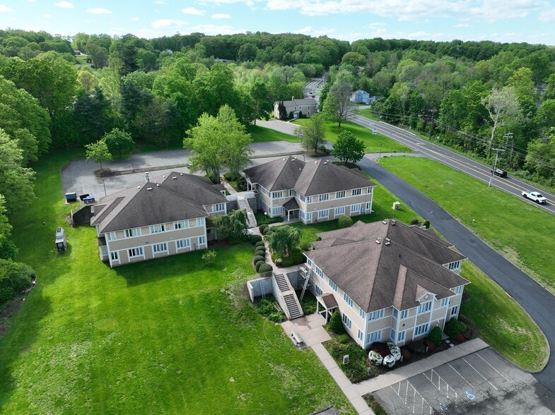 1224 Mill St, East Berlin, CT for lease - Building Photo - Image 1 of 15