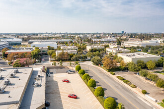 15147 Woodlawn Ave, Tustin, CA - aerial  map view