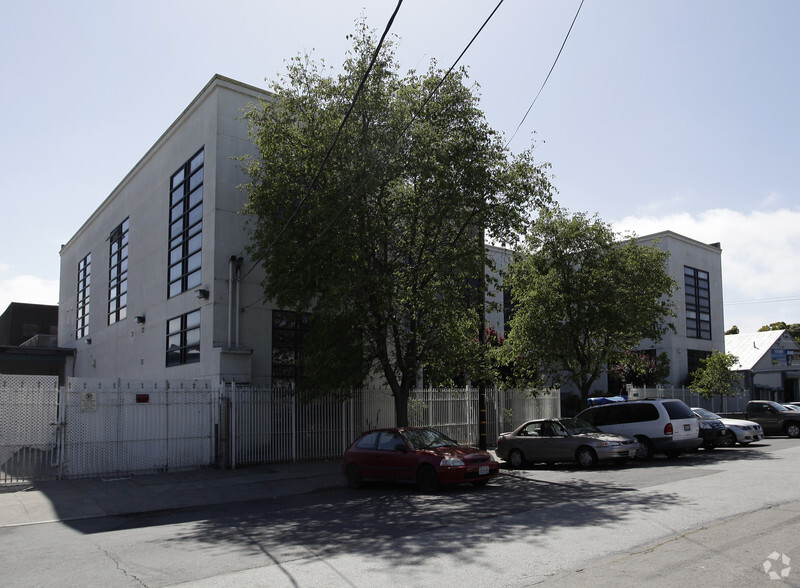 1683 Sam Jordans Way, San Francisco, CA for lease - Building Photo - Image 2 of 2