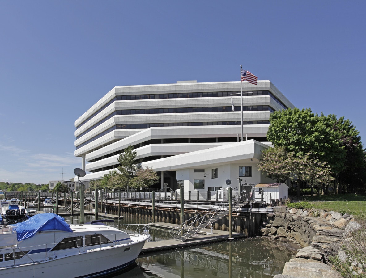 70 Seaview Ave, Stamford, CT 06902