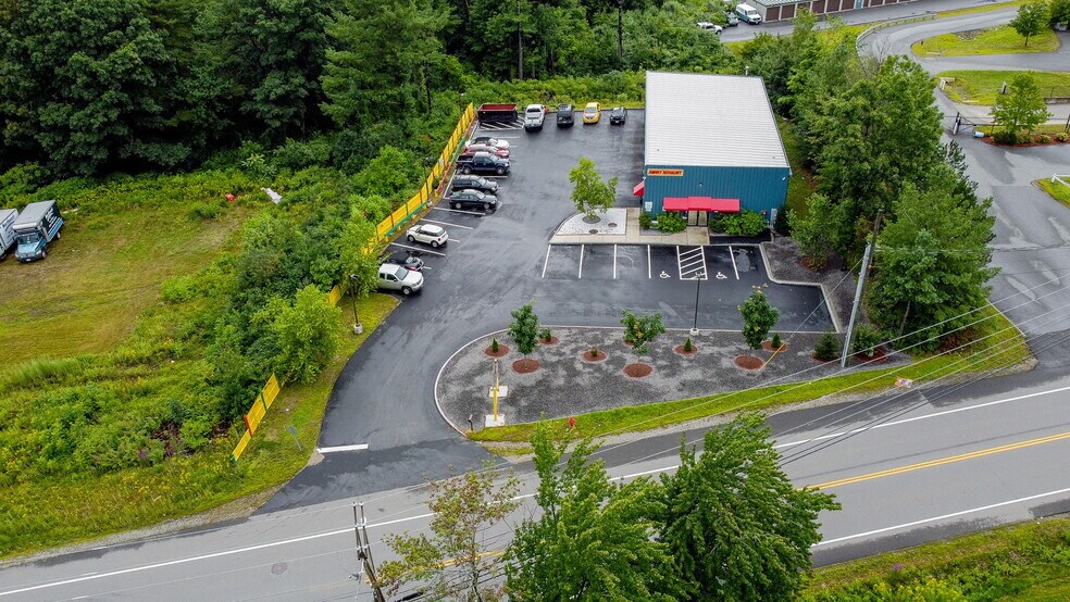 82 Rockingham Rd, Derry, NH for sale - Primary Photo - Image 1 of 1