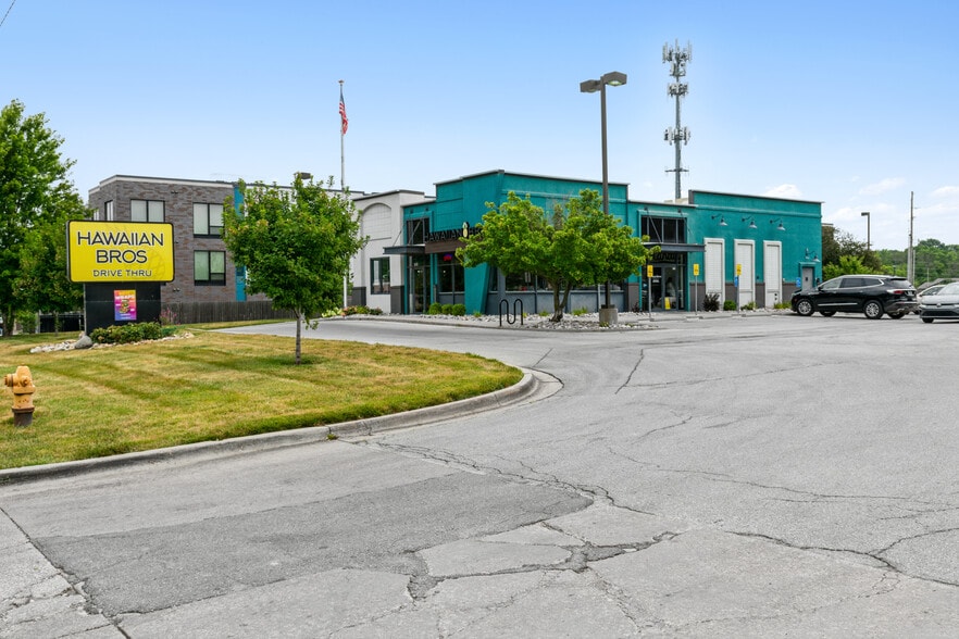 1501-1503 W 23rd St, Lawrence, KS for sale - Building Photo - Image 2 of 7