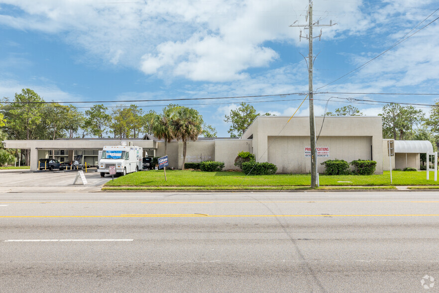 5730 University Blvd W, Jacksonville, FL for sale - Building Photo - Image 1 of 22