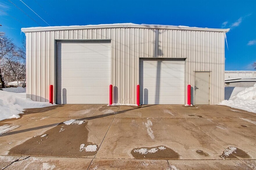 142 S Iowa St, Dodgeville, WI 53533