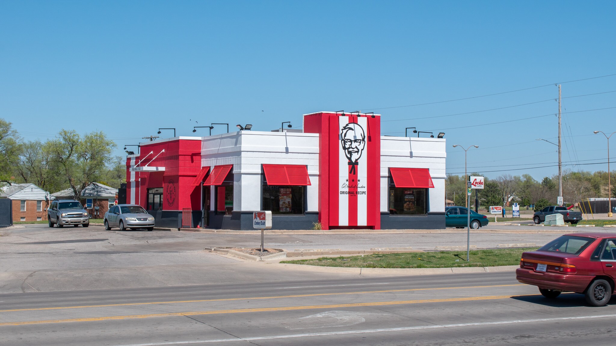 1251 S Woodlawn St, Wichita, KS for sale Building Photo- Image 1 of 1