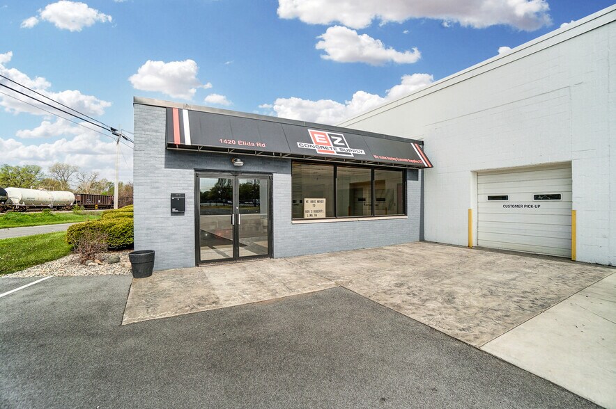 1420 Elida Rd, Lima, OH 45805