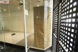 Retail in El Vendrell, Tarragona for lease Interior Photo- Image 2 of 15