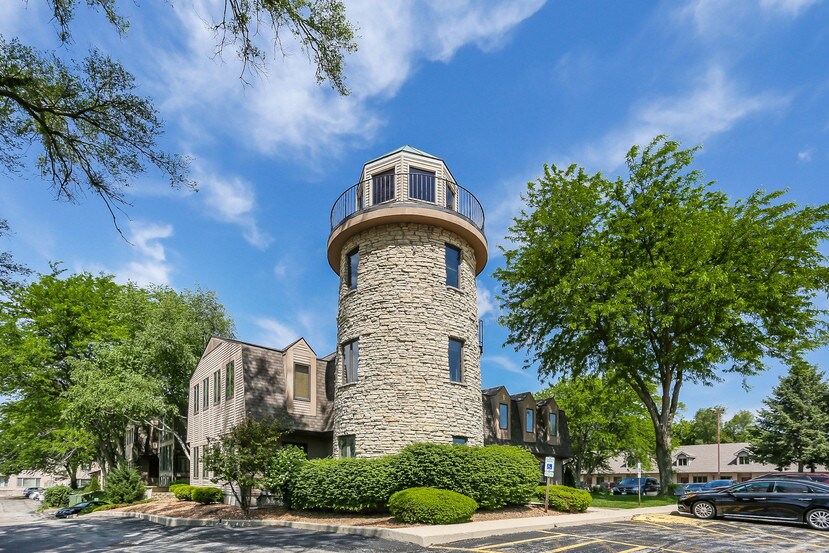 Office in Elgin, IL for sale - Other - Image 1 of 1